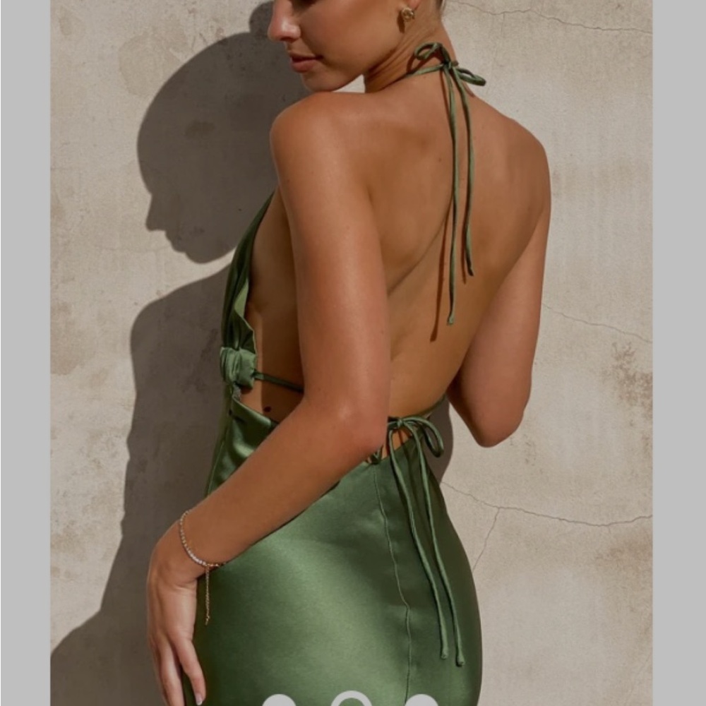 Chic Backless Satin Dress in Olive